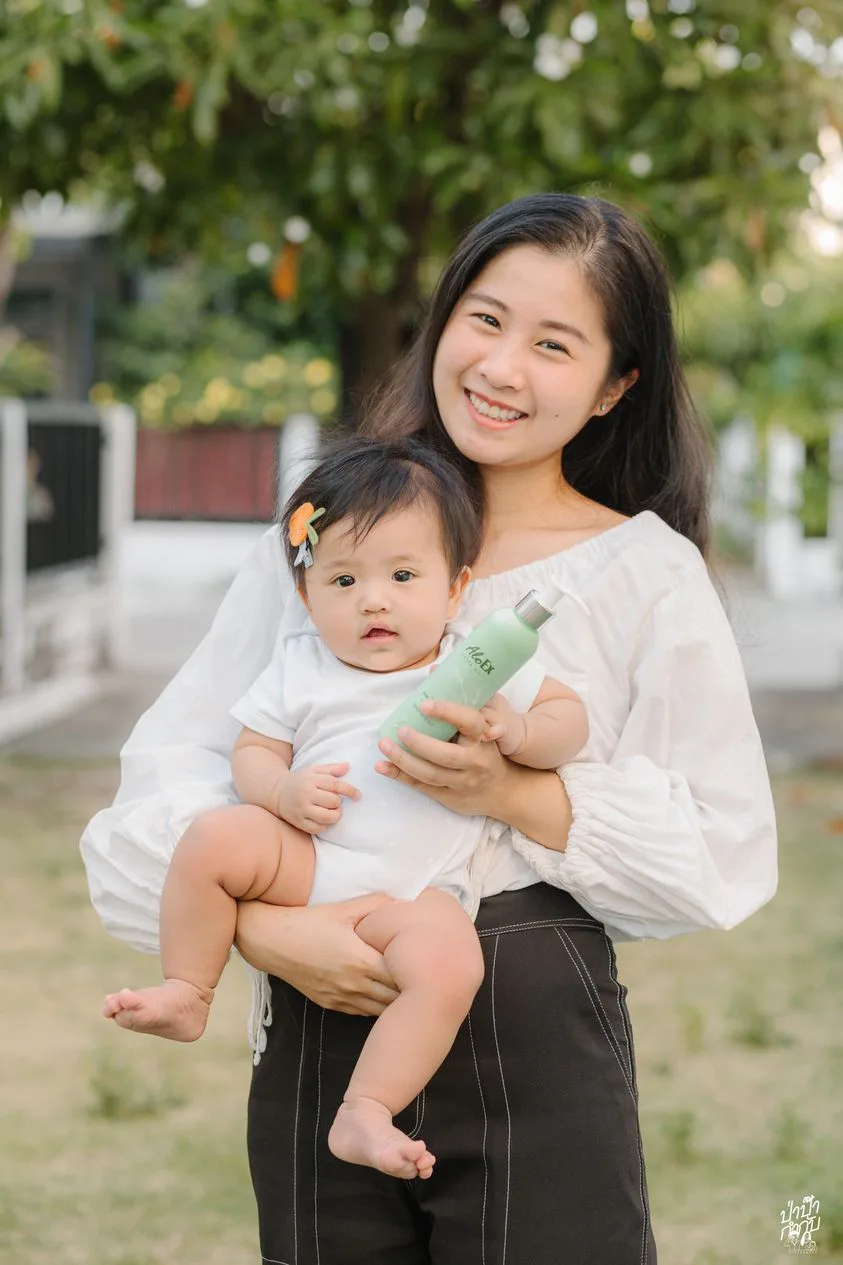 မျှဝေဖို့လာတာပါ â€” မွေးပြီးခါစမိခင်အားလုံး တူညီတဲ့ပြဿနာ ကြုံကြရမယ်လို့ ယုံကြည်ပါတယ်: ဆံပင်အရမ်းကျွတ်ခြင်း။